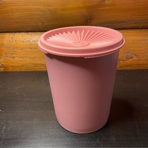 Vintage Tupperware‎ Dusty Rose Container with Lid